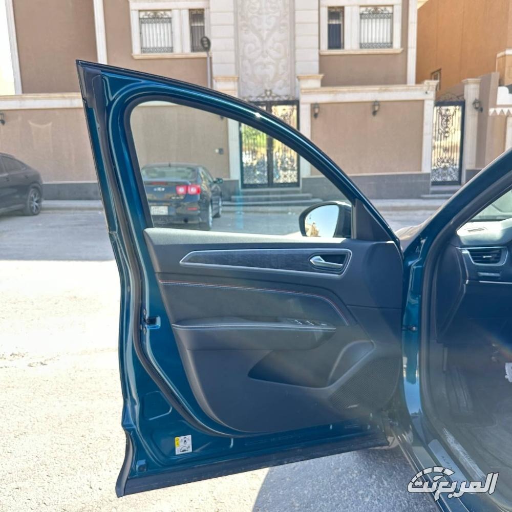 مميزات رينو أركانا 2026 20