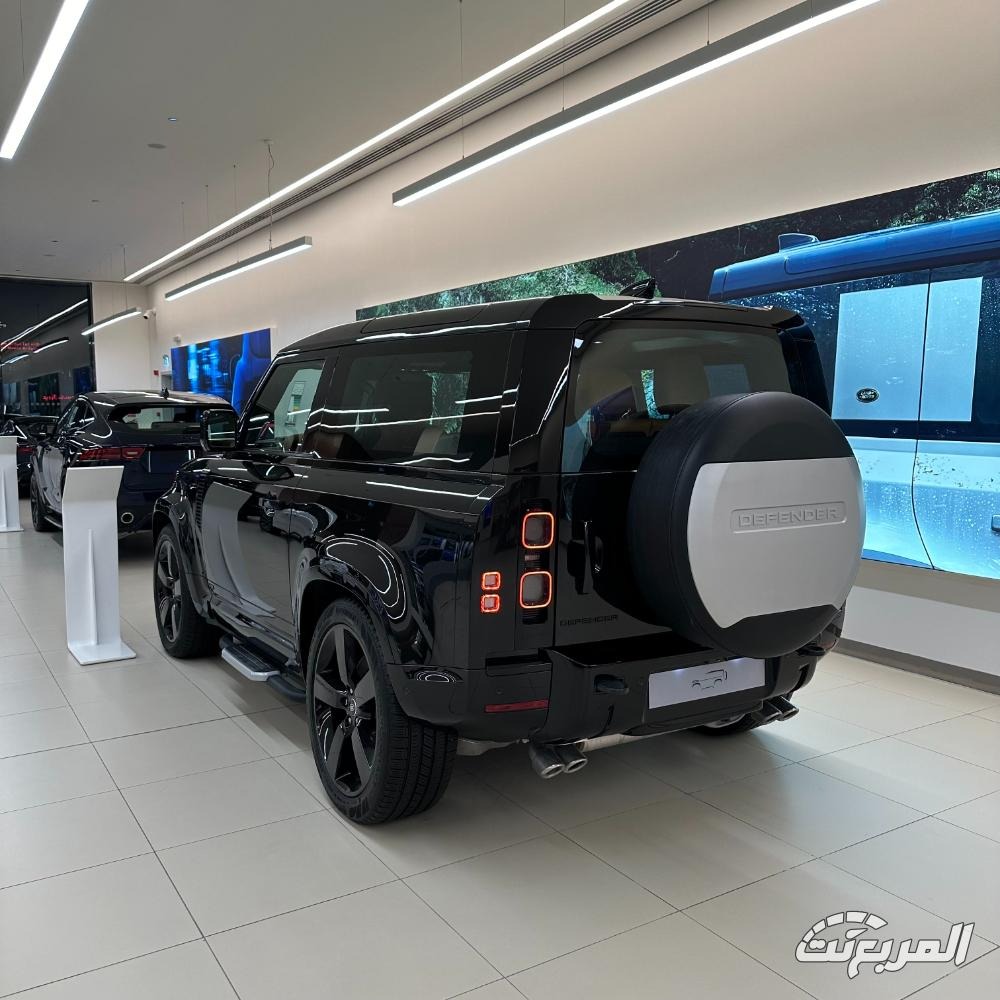 مواصفات لاندروفر ديفندر 90 2026: قدرات قوية وتصميم أيقوني للطرق الوعرة مواصفات لاندروفر ديفندر 90 2026 15