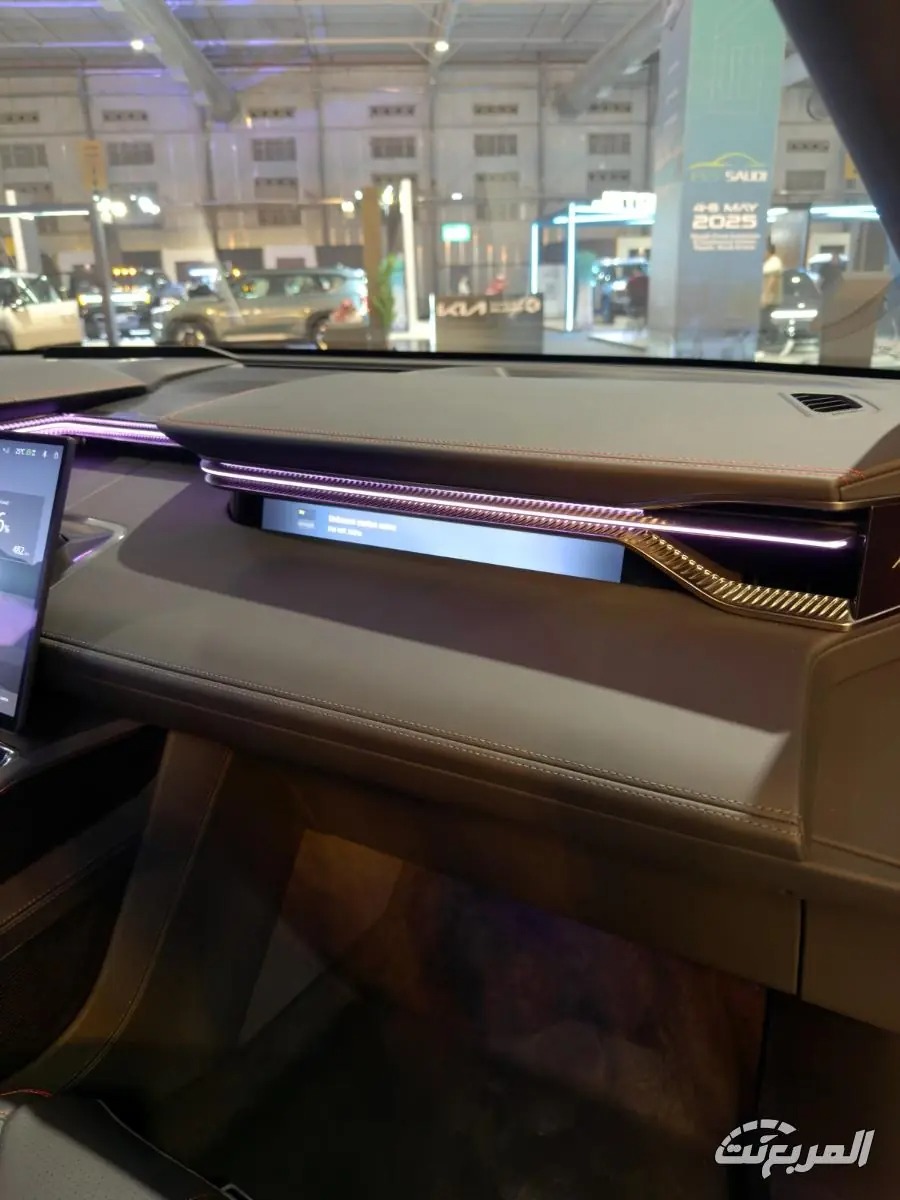 مواصفات لوتس اليترا 2026: سيارة SUV كهربائية فاخرة بقوة خارقة مواصفات لوتس اليترا 2026 16