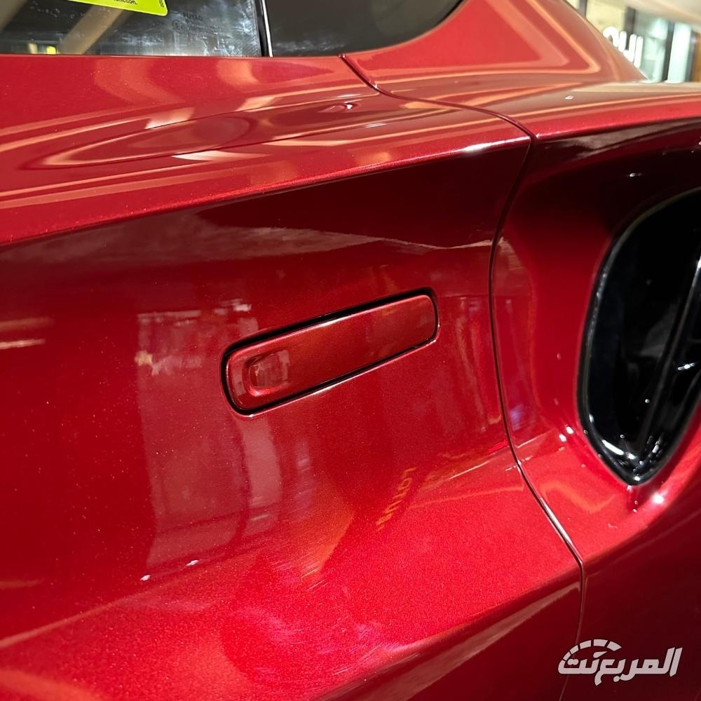 مواصفات لوتس اميرا 2026 13