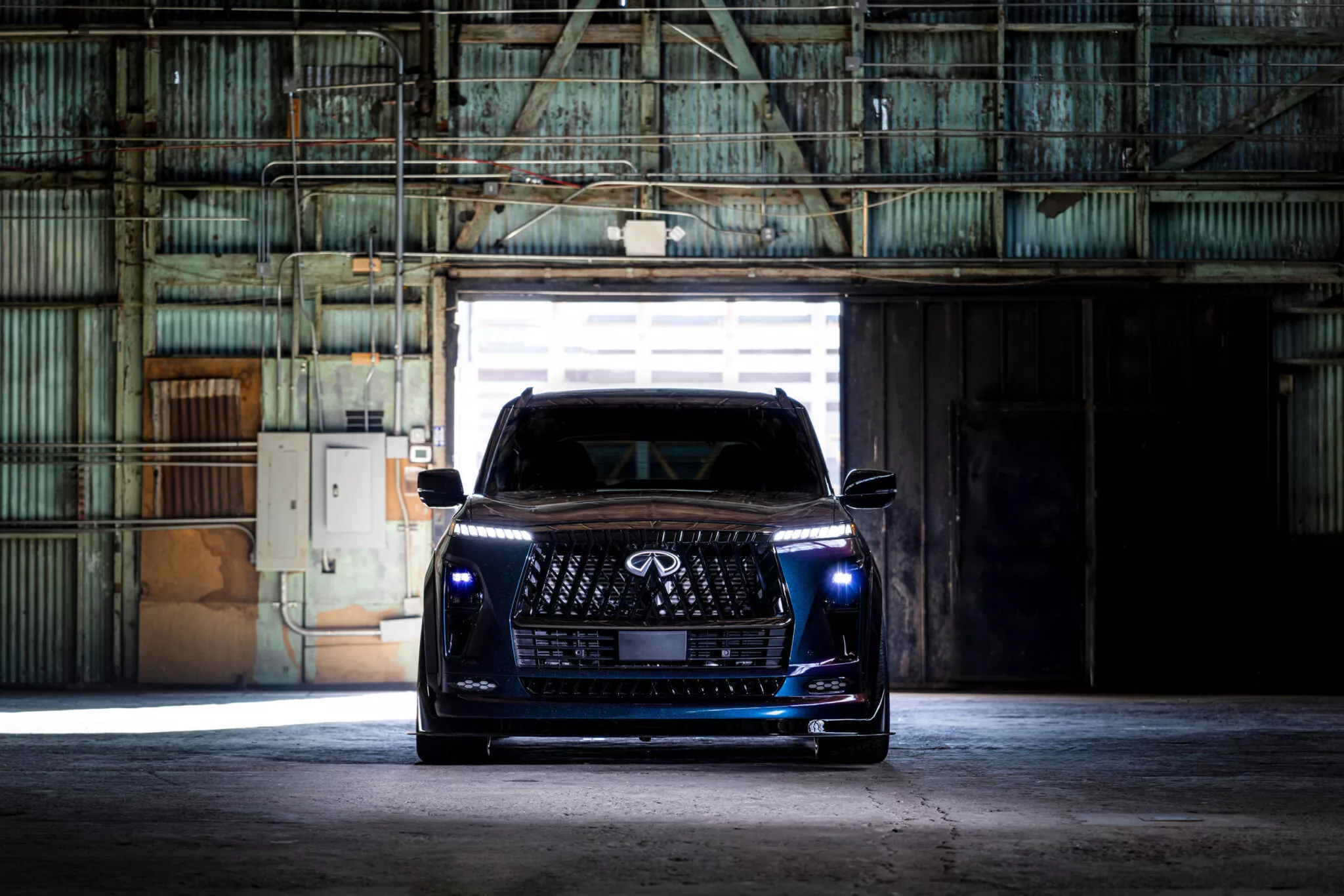 انفينيتي تلمح لإصدار QX80 جديد عالي الأداء بقوة 700 حصان لمنافسة اسكاليد V انفينيتي تلمح لإصدار QX80 جديد عالي الأداء بقوة 700 حصان لمنافسة اسكاليد V 1