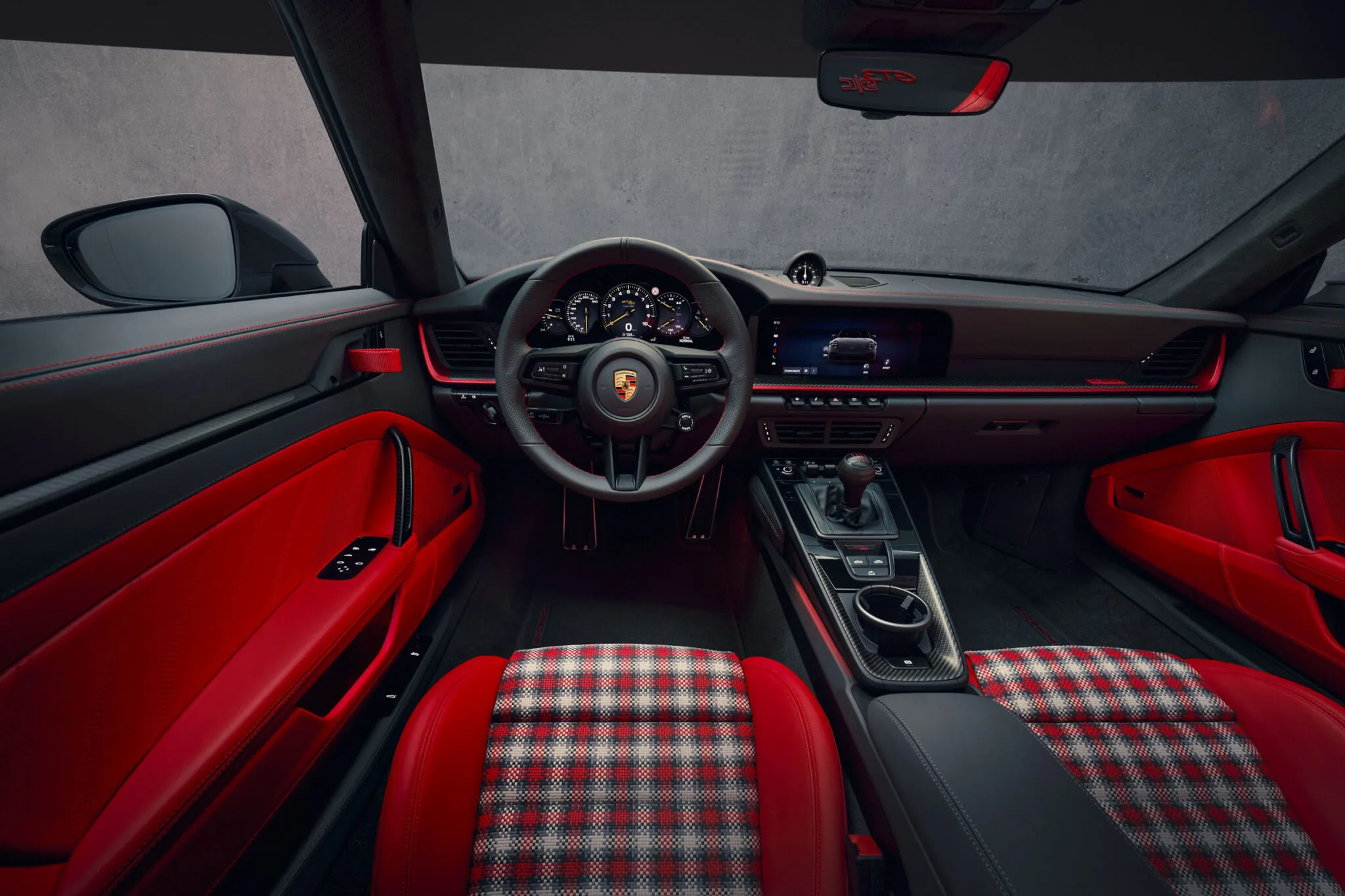 بورش 911 GT3 S/C موديل 2027 هي أول GT3 بسقف مكشوف وناقل يدوي حصري! 2