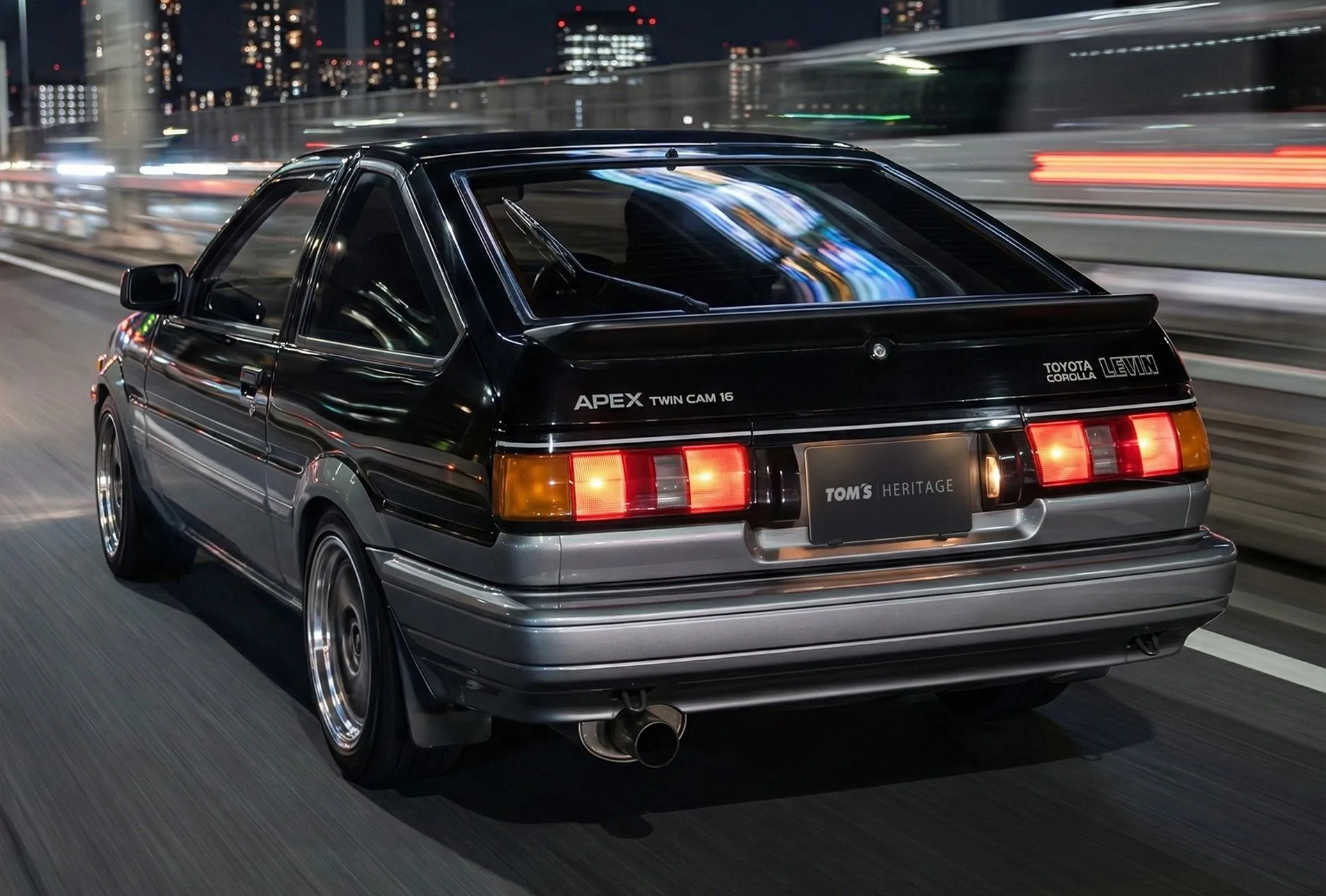 تويوتا AE86 الأيقونية تعود في إصدار عصري معدل في اليابان بمحرك أقوى وسعر 389,000 ريال تويوتا AE86 الأيقونية تعود في إصدار عصري معدل في اليابان بمحرك أقوى وسعر 389,000 ريال 1