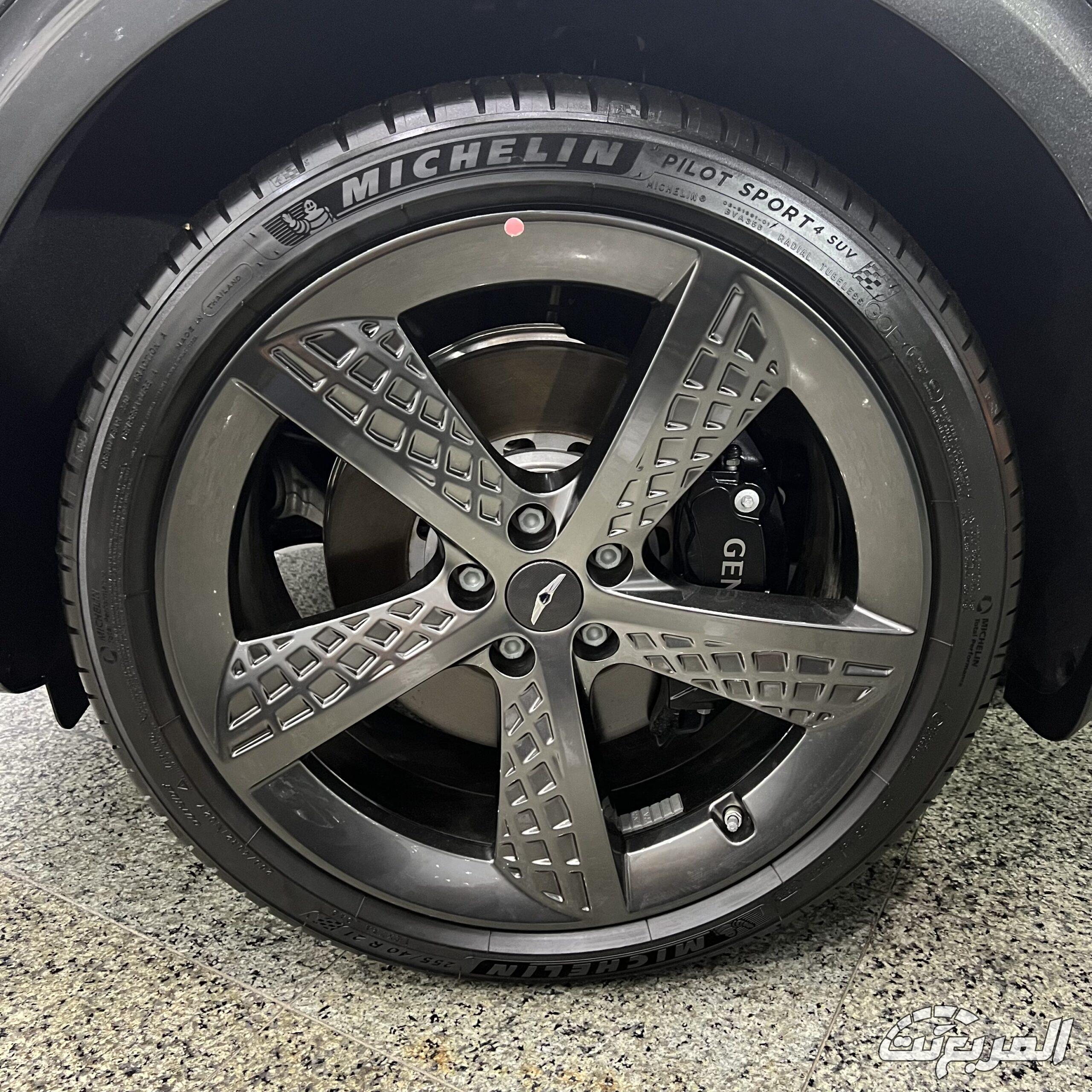 جينيسيس GV70 2026 الوعلان: SUV فاخرة بتقنيات متقدمة وأداء قوي في السعودية جينيسيس GV70 2026 الوعلان 30