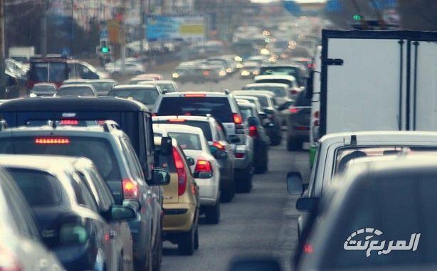 مخالفة عرقلة السير في السعودية: الغرامة، الحالات، وهل التباطؤ مخالفة؟ مخالفة عرقلة السير 4