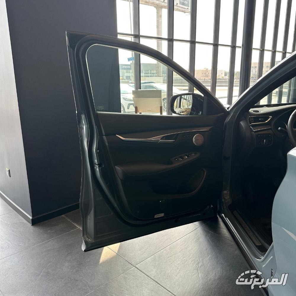 مواصفات انفينيتي QX55 2026: كوبيه فاخرة بتصميم جريء وتقنيات حديثة مواصفات انفينيتي QX55 2026 20