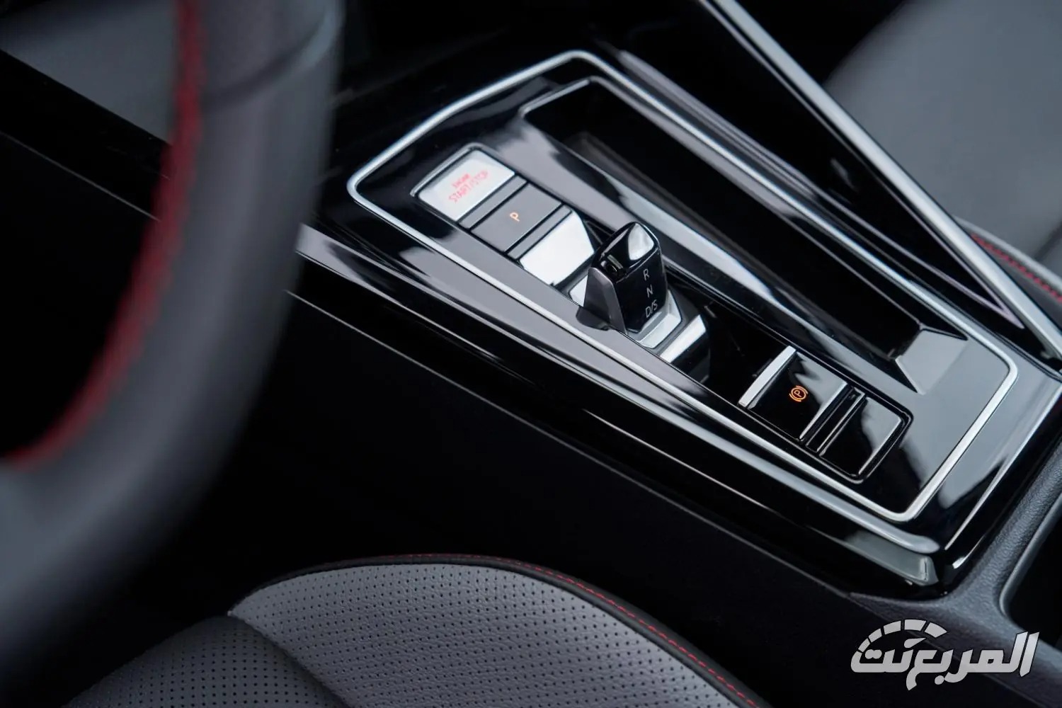 مواصفات فولكس واجن جولف GTI 2026: أداء رياضي وتقنيات متطورة مواصفات فولكس واجن جولف GTI 2026 15
