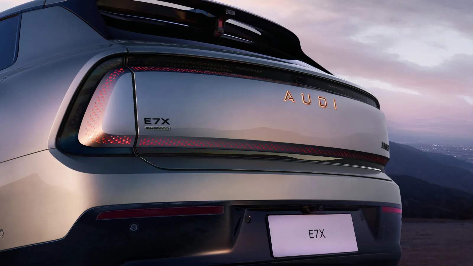 اودي E7X الجديدة كلياً هي أكبر سيارة كهربائية من العلامة حتى الآن اودي E7X الجديدة كلياً هي أكبر سيارة كهربائية من العلامة حتى الآن 13