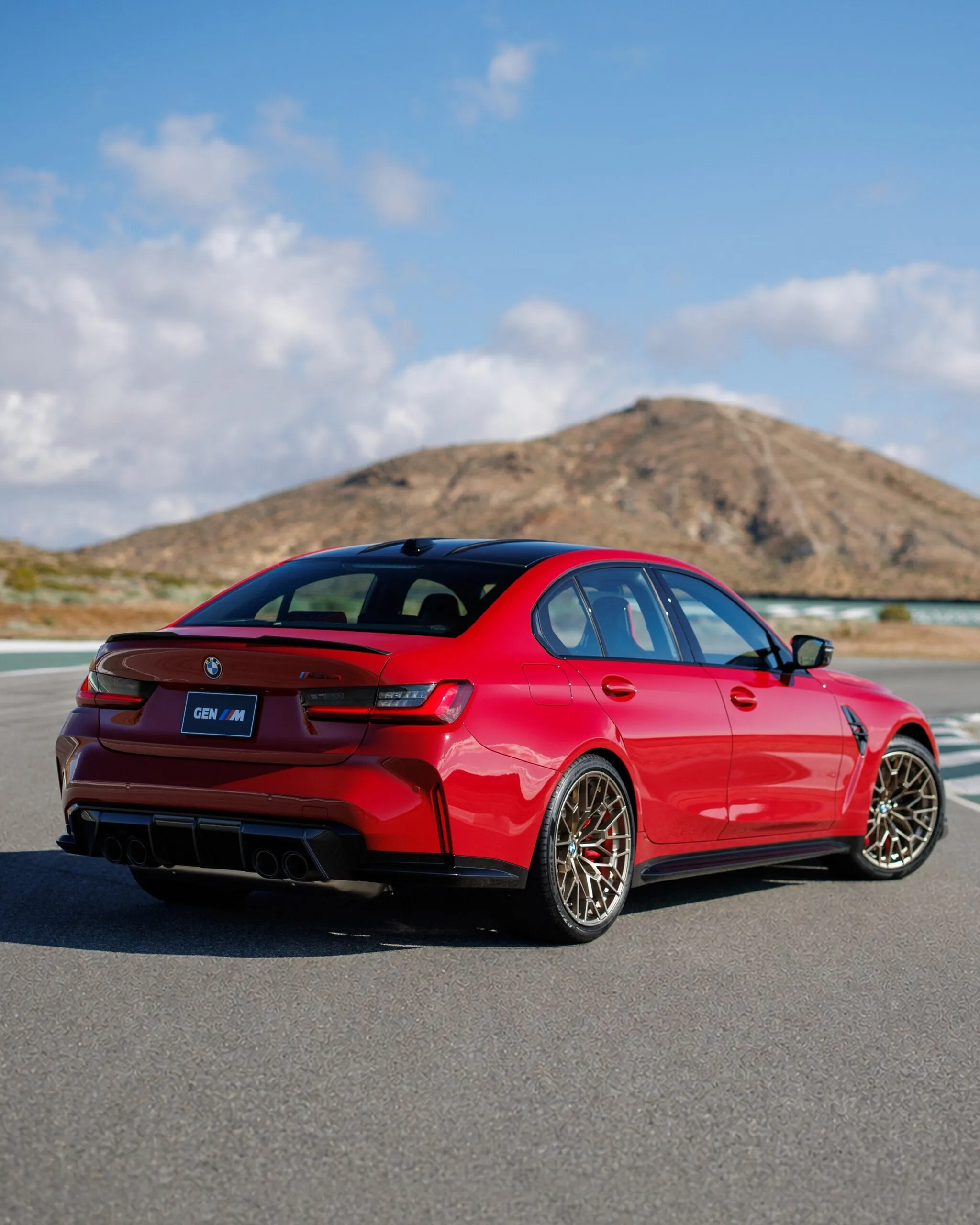 بي ام دبليو تودع M3 الجيل الحالي بإصدار نهائي لعشاق الأداء والناقل اليدوي بي ام دبليو تودع M3 الجيل الحالي بإصدار نهائي لعشاق الأداء والناقل اليدوي 26