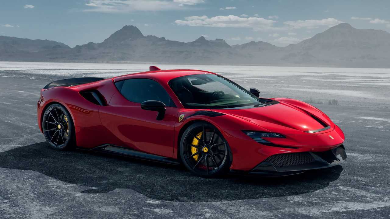 أقوى 10 سيارات إنتاجية في تاريخ فيراري.. عندما يتحول الحصان الجامح إلى آلة خارقة Ferrari SF90 Stradale