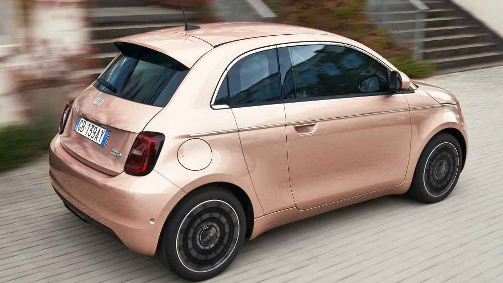 فيات-500e-المربع-نت-3-6