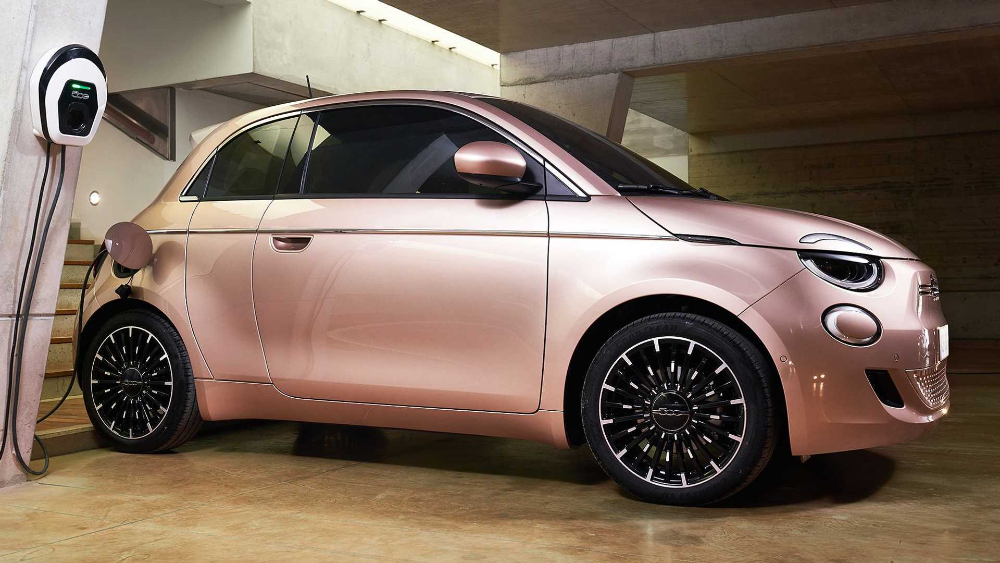 فيات-500e-المربع-نت-4-6
