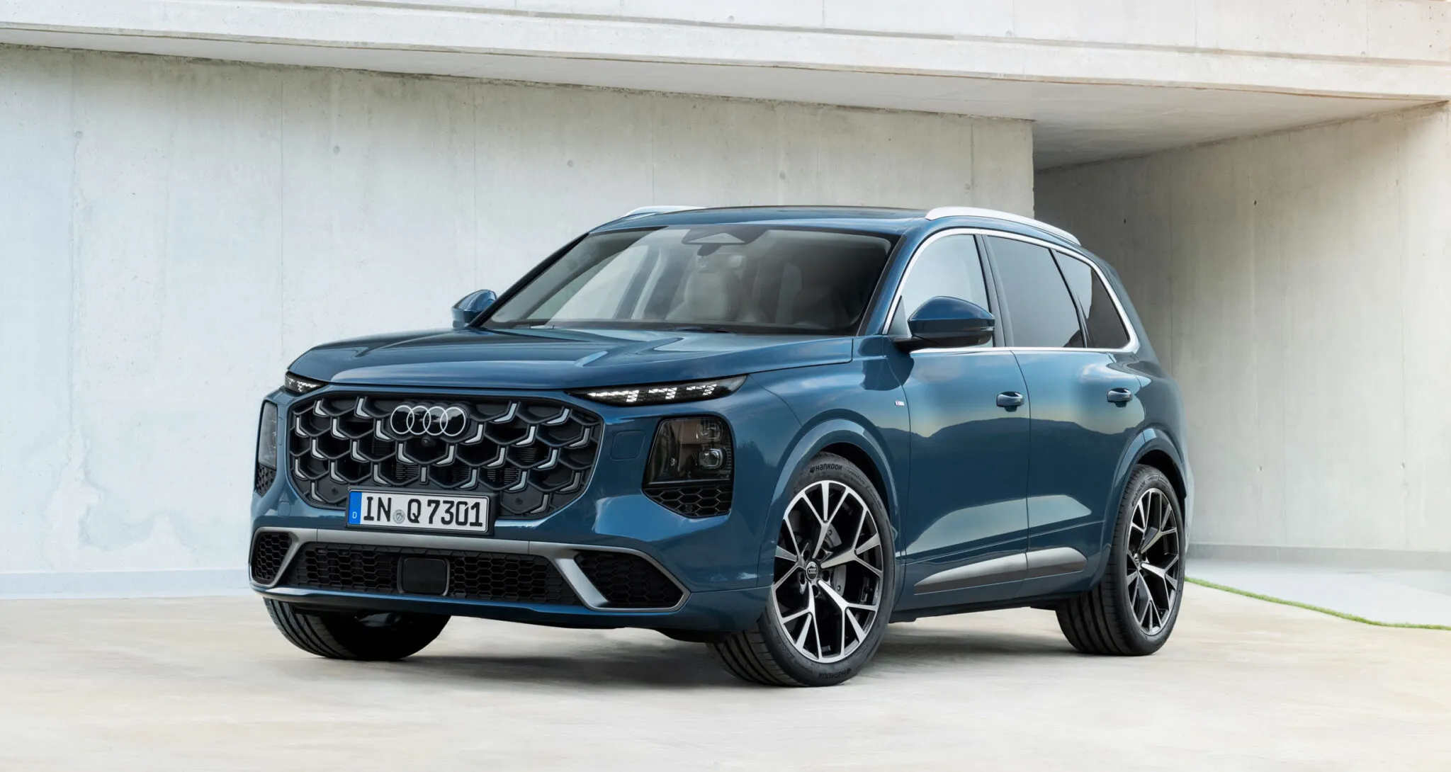 اودي Q7 2027 الجيل الجديد كلياً ينطلق رسمياً بتصميم أقوى وتقنيات مبتكرة اودي Q7 2027 الجيل الجديد كلياً ينطلق رسمياً بتصميم أقوى وتقنيات مبتكرة 11