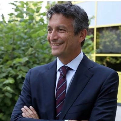 فيراري تطرد رئيس التسويق بعد فشل الحملة الإعلانية لموديل لوتشي الكهربائي الجديد فيراري تطرد رئيس التسويق بعد فشل الحملة الإعلانية لموديل لوتشي الكهربائي الجديد 2