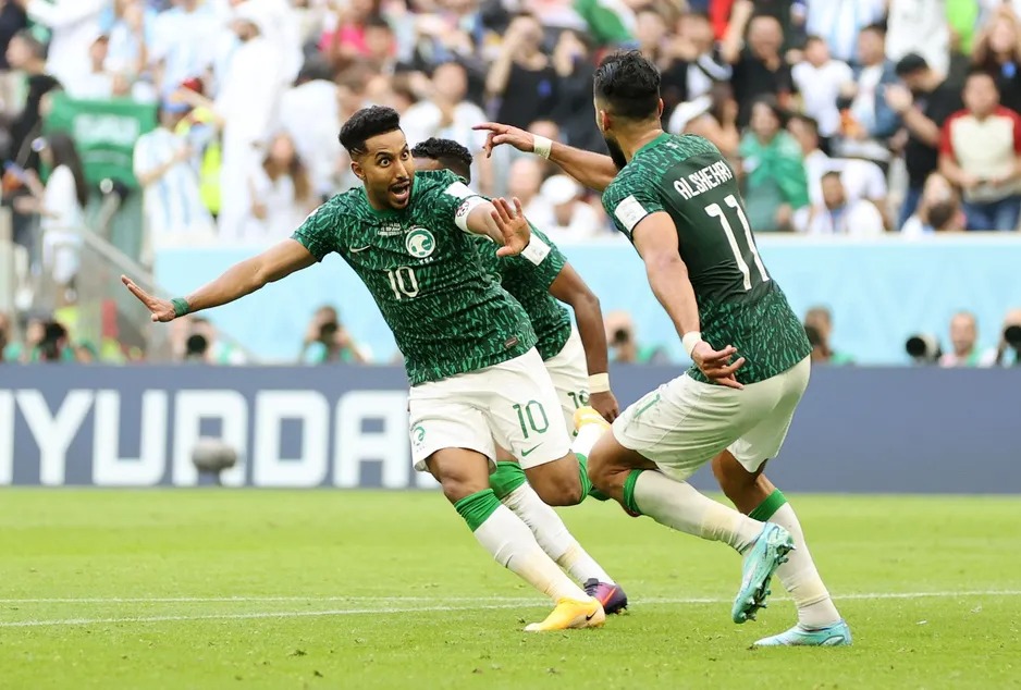 مسيرة سالم الدوسري أفضل لاعب