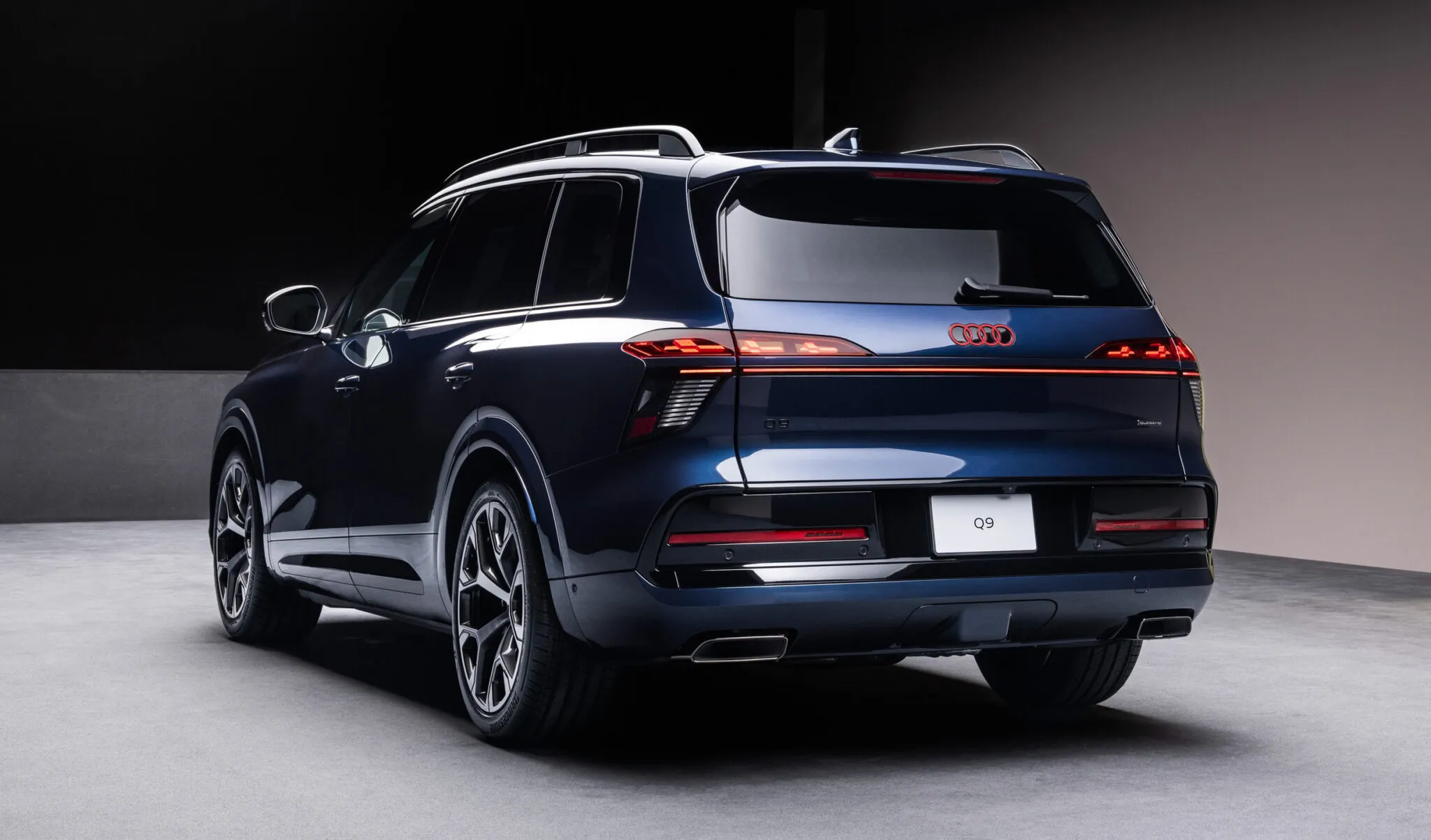 أودي Q9 2027 الجديدة تنطلق رسمياً.. أكبر SUV في تاريخ العلامة لمنافسة بي ام دبليو X7 ومرسيدس GLS 10