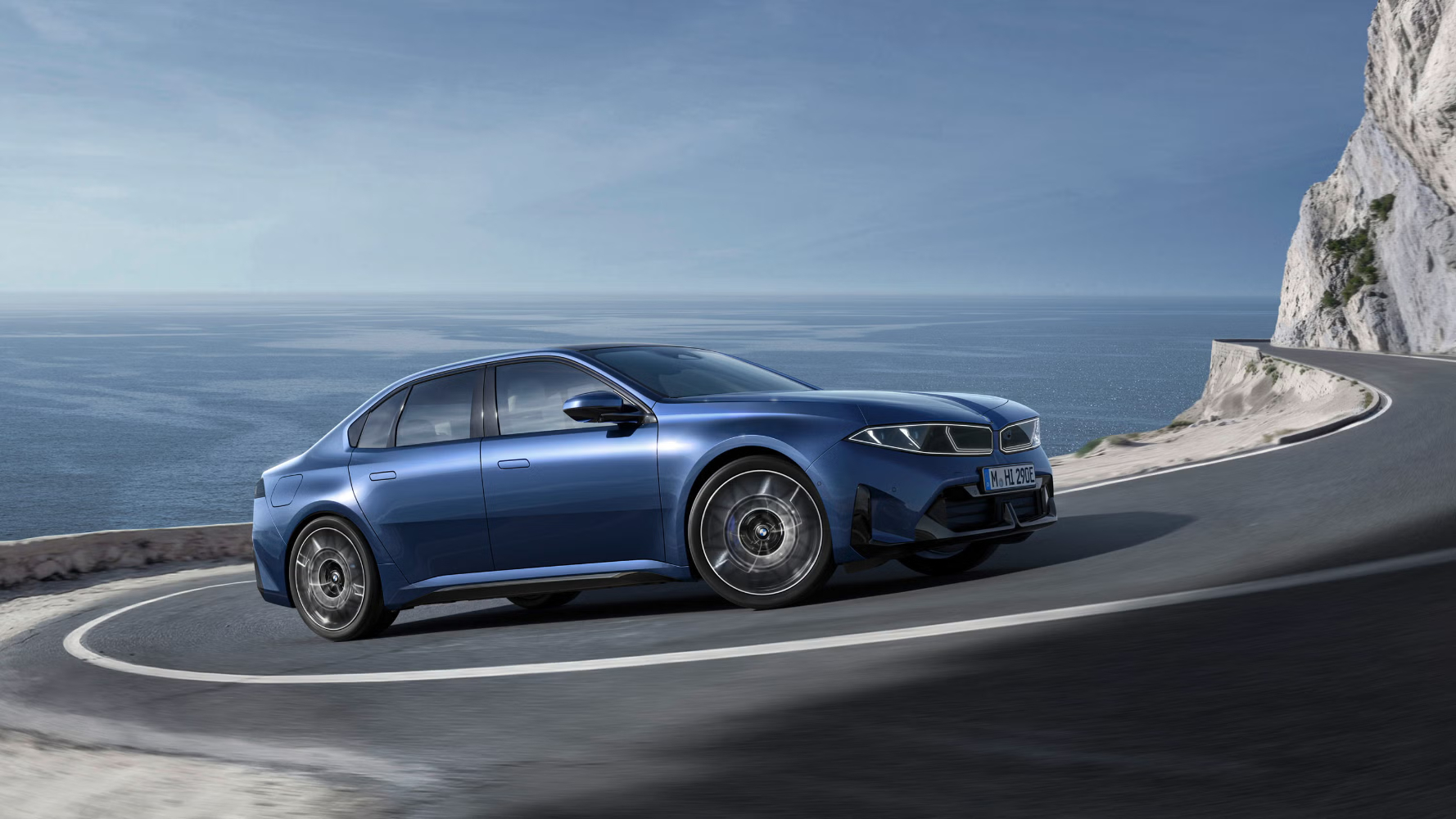 بي-ام-دابليو-i3-sedan-المربع-نت-10