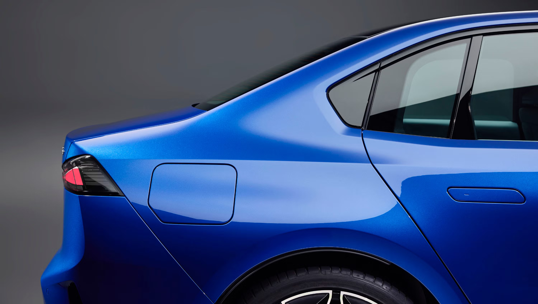 بي-ام-دابليو-i3-sedan-المربع-نت-13