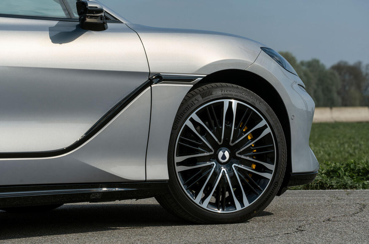 دينزا-z9gt-المربع-نت-5