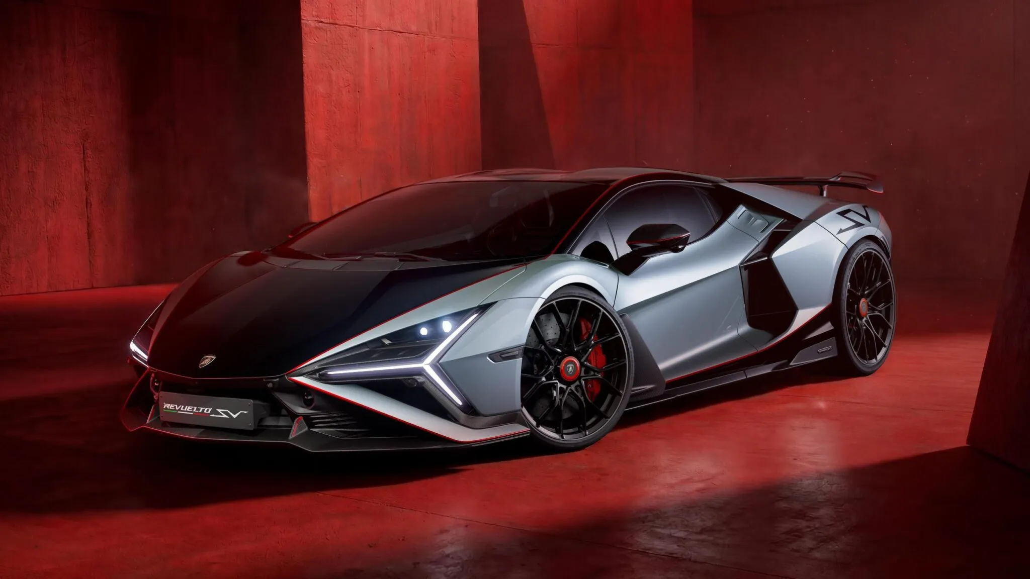 لامبورجيني ريفويلتو SV الجديدة هي أقوى وأسرع سيارة إنتاجية في تاريخ العلامة لامبورجيني ريفويلتو SV الجديدة هي أقوى وأسرع سيارة إنتاجية في تاريخ العلامة 20