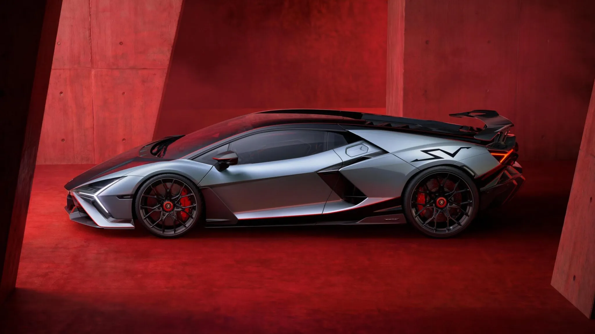 لامبورجيني ريفويلتو SV الجديدة هي أقوى وأسرع سيارة إنتاجية في تاريخ العلامة لامبورجيني ريفويلتو SV الجديدة هي أقوى وأسرع سيارة إنتاجية في تاريخ العلامة 24
