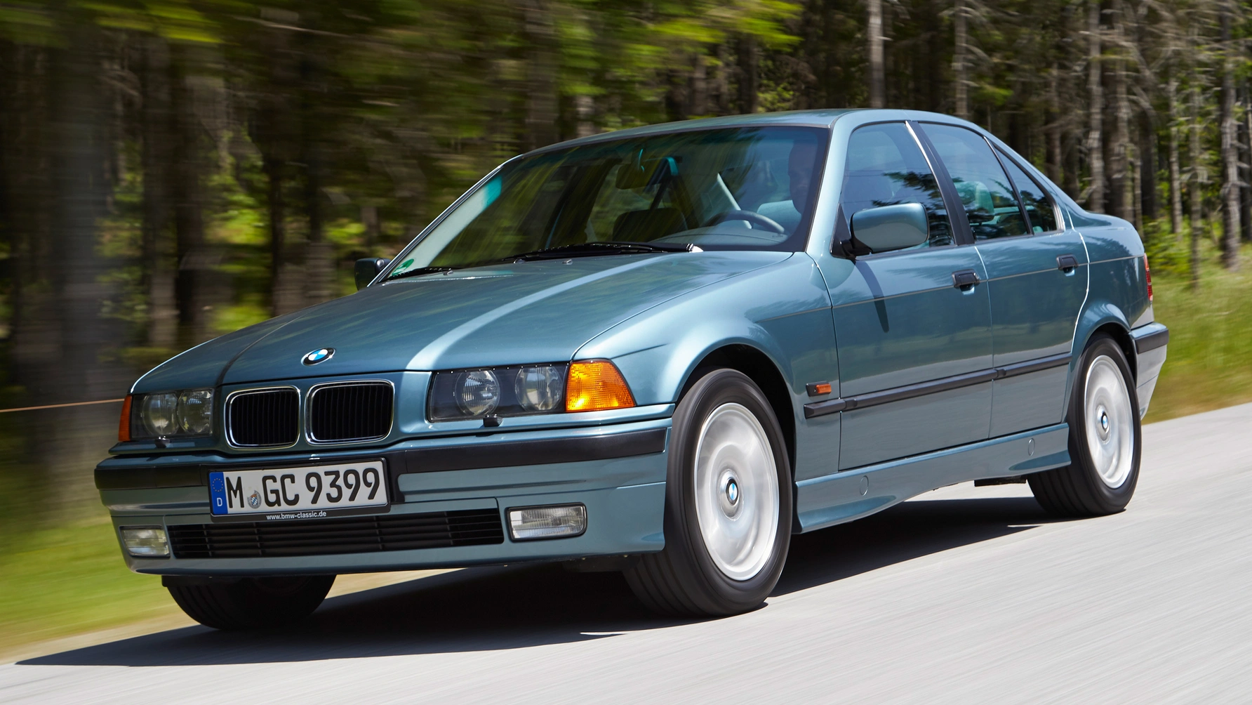 حكاية BMW الفئة الثالثة.. 7 أجيال في 50 عامًا صنعت أيقونة قبل ظهور الجيل الثامن 17