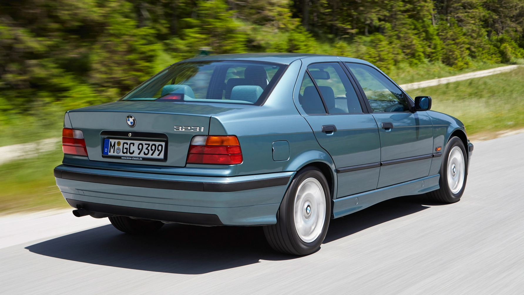 حكاية BMW الفئة الثالثة.. 7 أجيال في 50 عامًا صنعت أيقونة قبل ظهور الجيل الثامن 16