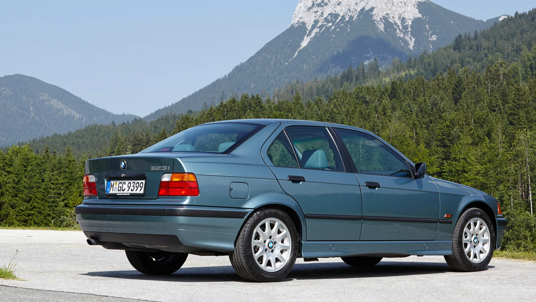 حكاية BMW الفئة الثالثة.. 7 أجيال في 50 عامًا صنعت أيقونة قبل ظهور الجيل الثامن 20