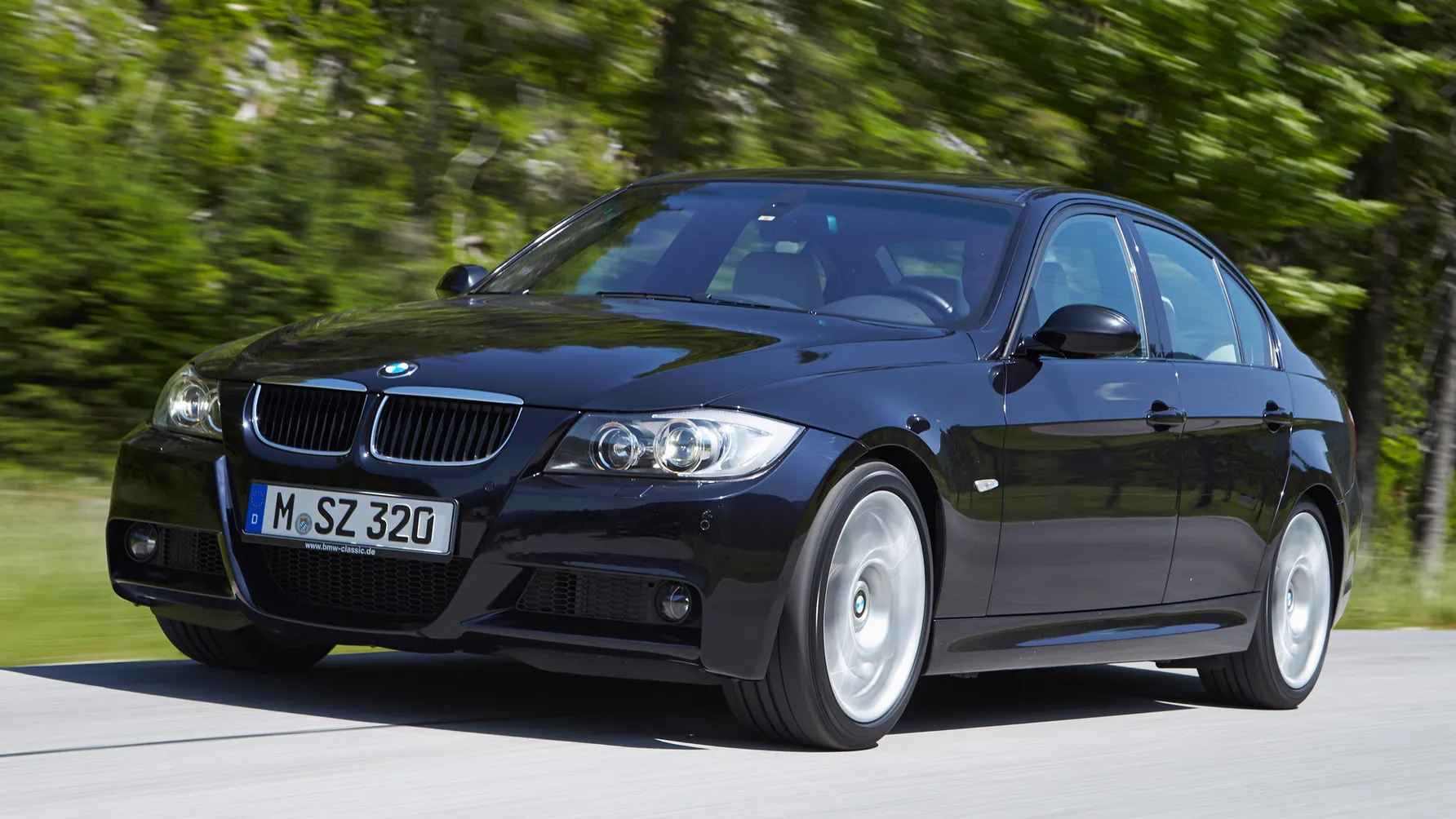 حكاية BMW الفئة الثالثة.. 7 أجيال في 50 عامًا صنعت أيقونة قبل ظهور الجيل الثامن 26