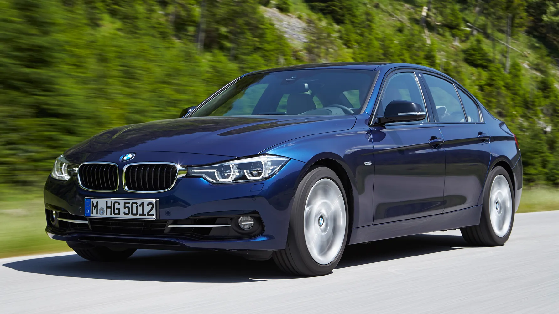 حكاية BMW الفئة الثالثة.. 7 أجيال في 50 عامًا صنعت أيقونة قبل ظهور الجيل الثامن 32