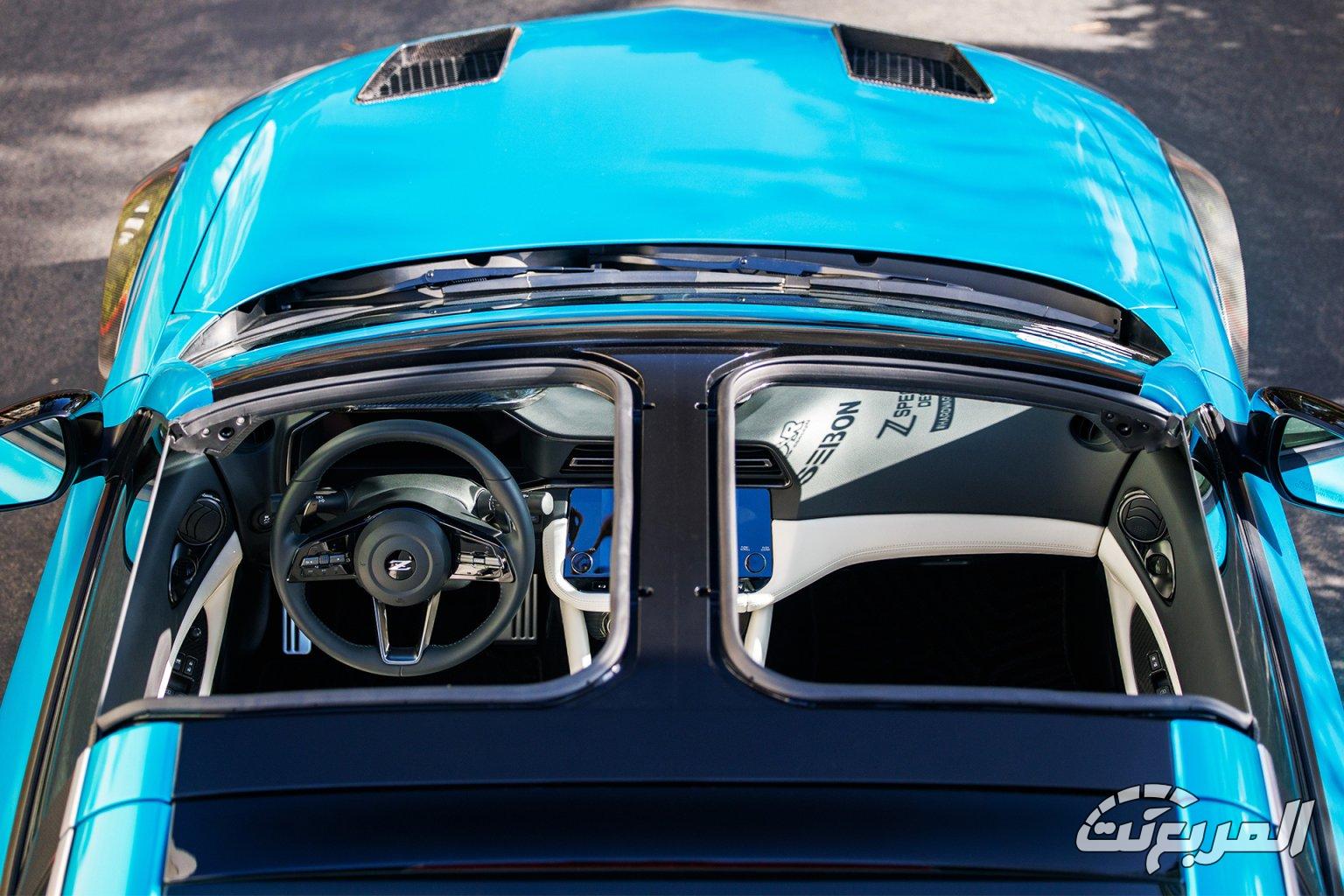 نيسان Z تحصل على نسخة كشف جديدة بألواح سقف يمكن إزالتها Aerial view of the Nissan Z Kaze Concept.