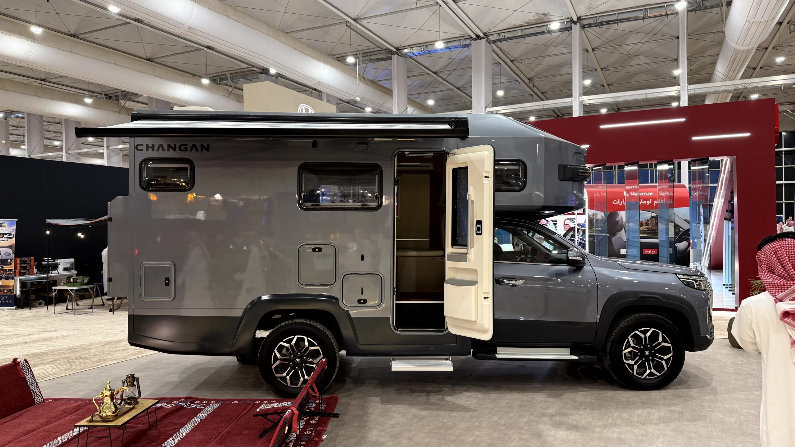 تغطية جناح شانجان وديبال بمعرض الصقور 2026… استعراض ديبال G318 وهنتر RV المخصصة للرحلات 15