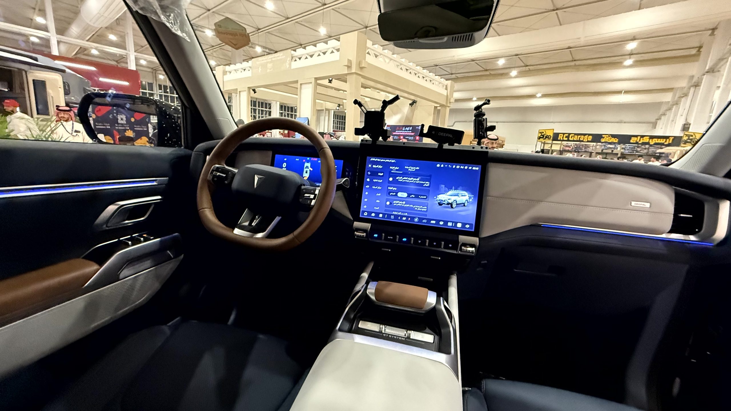 تغطية جناح شانجان وديبال بمعرض الصقور 2026… استعراض ديبال G318 وهنتر RV المخصصة للرحلات 31
