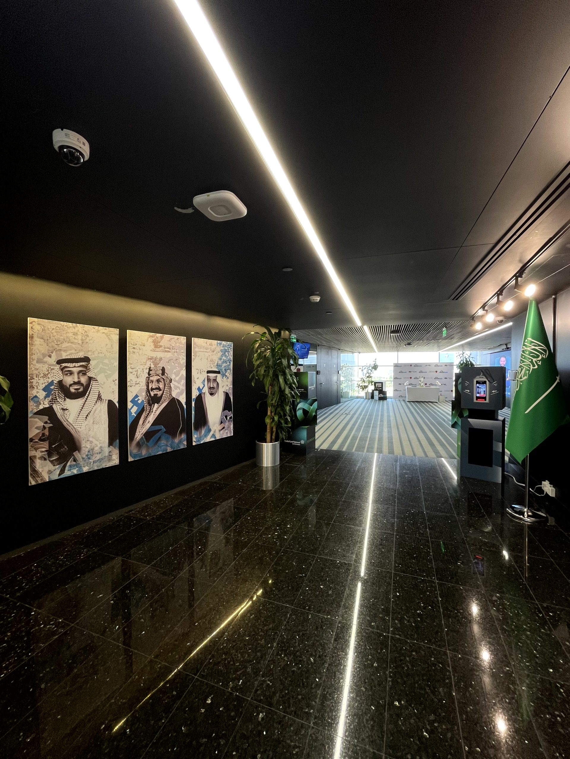 أوتوهب والليث اللامع يوقعان شراكة لتعزيز خدمات إصلاح سيارات روكس وفورثنغ وجاك في السعودية 7