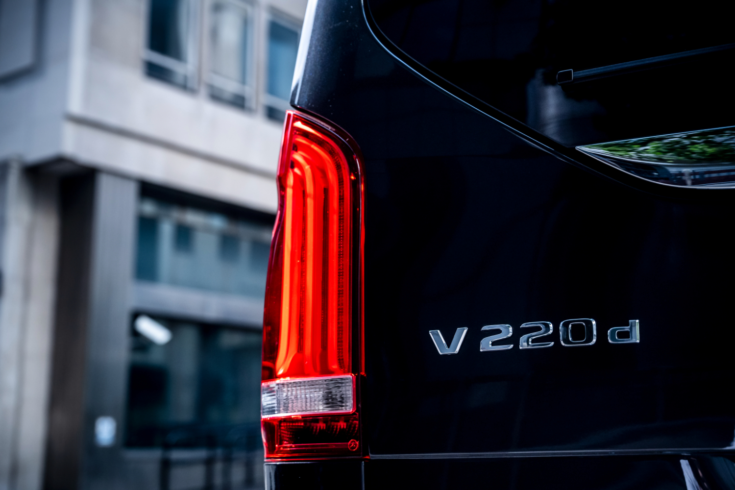 مرسيدس-v-class-المربع-نت-28