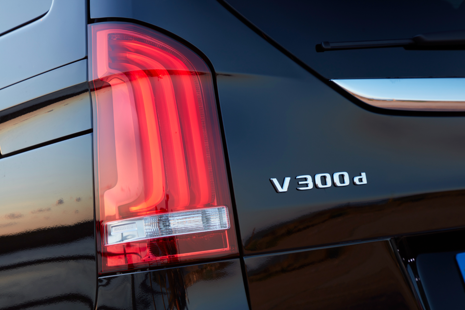 مرسيدس-v-class-المربع-نت-48