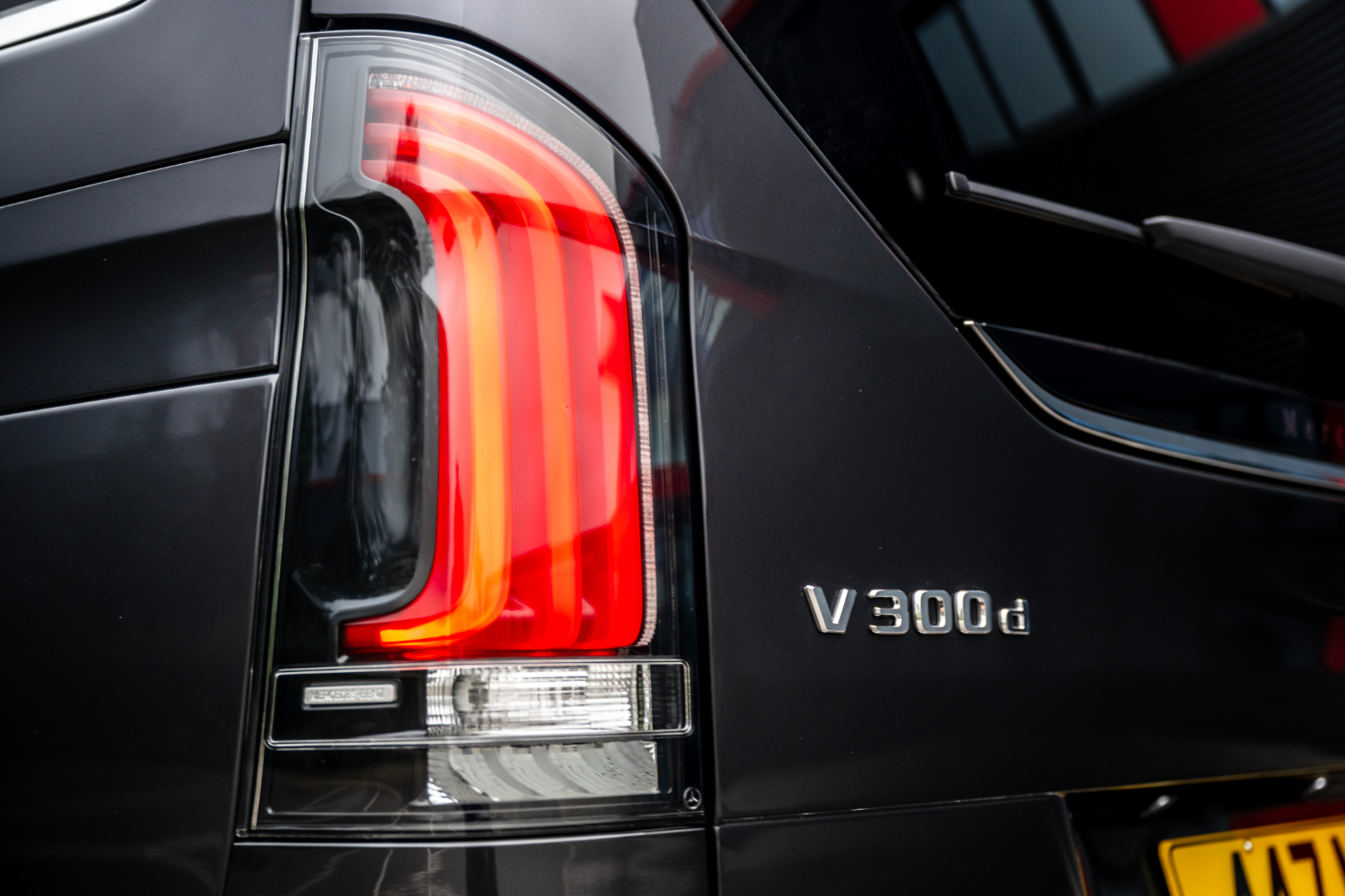 مرسيدس-v-class-المربع-نت-58