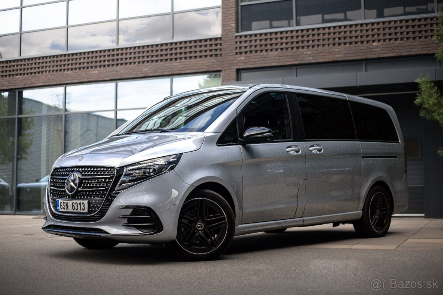 مرسيدس-v-class-المربع-نت-9