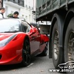 "بالصور" شاحنة تحطم فيراري 458 في لندن "بالصور" شاحنة تحطم فيراري 458 في لندن 2