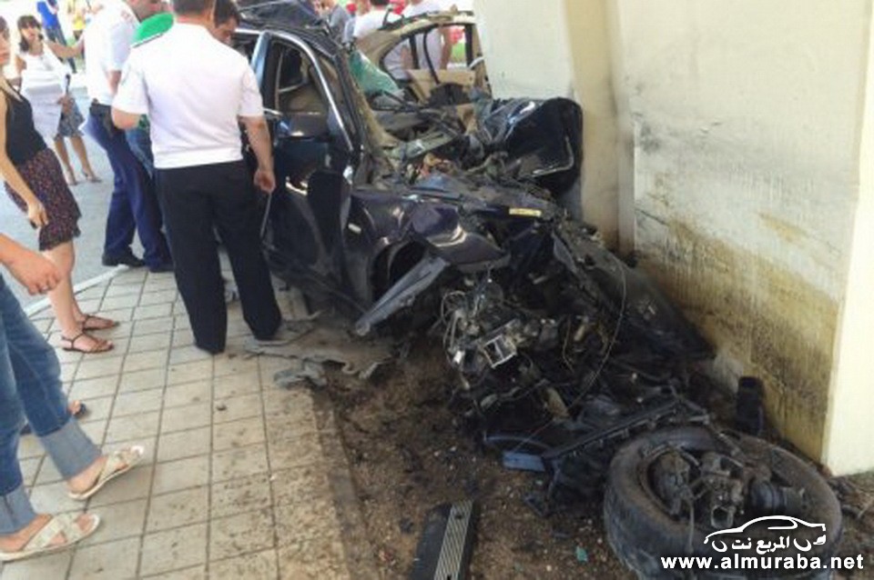 “بالصور” حادث شنيع جداً لسيارة بي إم دبليو 530I E60 في روسيا يحطمها بالكامل