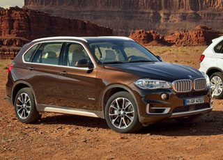 “بي ام دبليو” تضيف محركات اسطورية لإصداراتها الجديدة من Coupe و X5