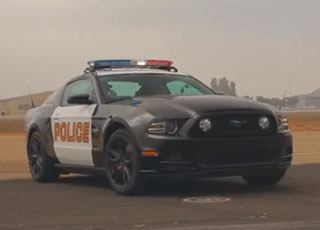 “فيديو” إستعراض لدورية فورد موستنج الجديدة التابعة للشرطة الأمريكية