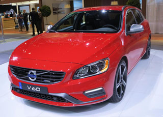فولفو 2015 في-60 الجديدة تكشف عن نفسها "صور ومواصفات" Volvo V60 2015 3