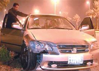 “صورة” بحريني يدهس سعودياً في المنامة ويجر جثته لـ8 أمتار في الشارع