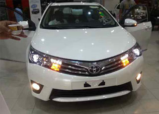 “مقارنة” تويوتا كورولا 2014 وفرق المواصفات بين وكلاء تويوتا في الخليج والسعودية