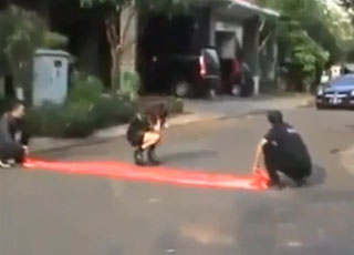 “فيديو” اقوى خدعة بصرية ادهشت الجميع بإستخدام السيارة تعال وحاول تحلها!