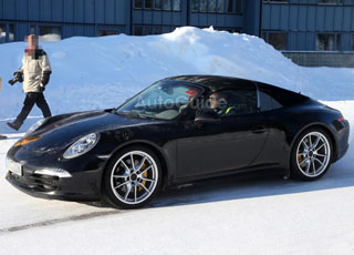 بورش 911 تارجا 2015 تستعد للظهور في معرض ديترويت للسيارات Porsche 991 Targa 3