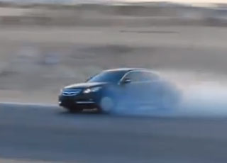 “فيديو” شاهد اقوى حوادث التفحيط في السعودية لعام 2013 كامل وواضح HD