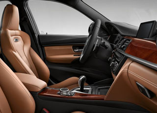 بي ام دبليو تعرض سيارتها سيدان ام ثري وام فور الكوبيه بألوان جديدة BMW M3 Sedan M4 Coupe