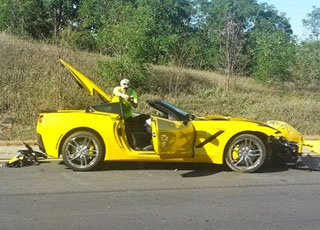“صورة” حادث تصادم جديد لشيفرولية سيتنجري 2014 الجديدة Corvette Stingray